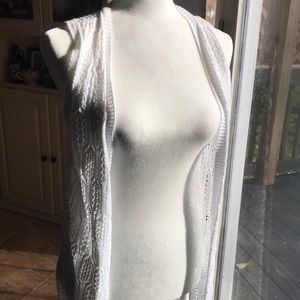 Knit Long Sleeveless Cardigan